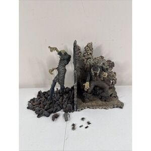 Silent Screamers Reel Masters‎ BOTH Nosferatu Figurines with Accessories